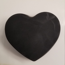 Load image into Gallery viewer, PRIVATE LABEL, Solitary Heart, Activated Charcoal Soap, Solid Soap Bar, Gift Set, Wedding, Birthday, Bridal Shower, Baby shower, Special Occasion